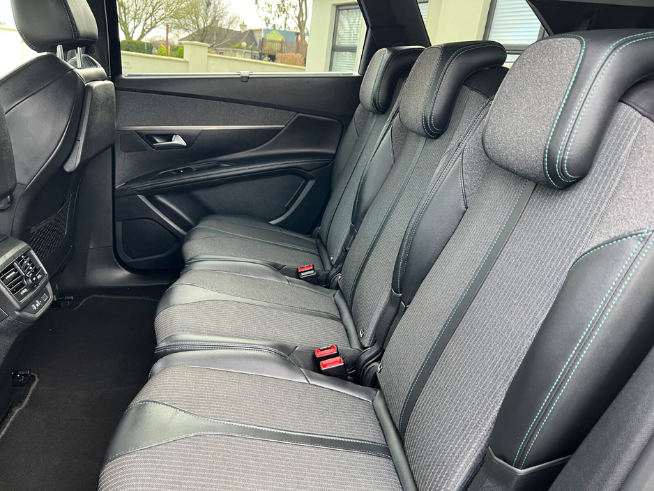 2023 Peugeot 5008 1.5 BlueHDi 130bhp Allure €33,950