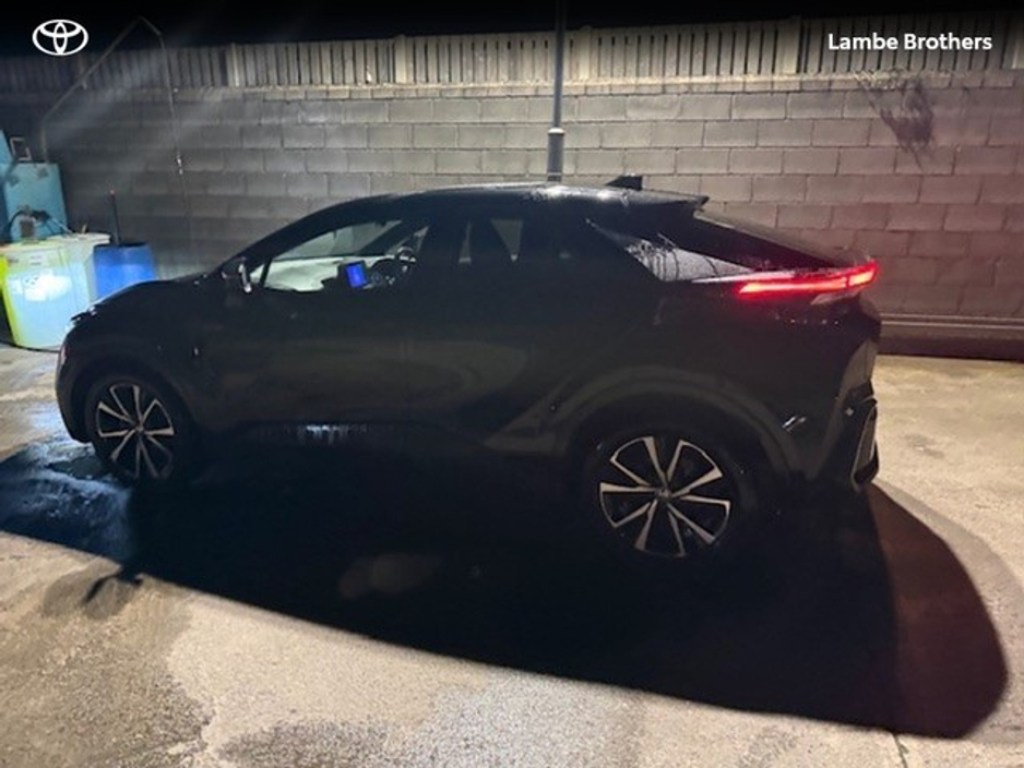 2024 Toyota C-HR - image 17