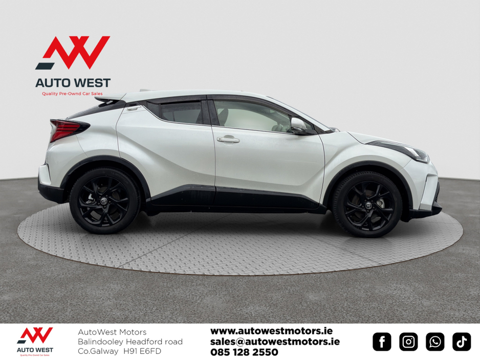 2021 Toyota C-HR - image 5