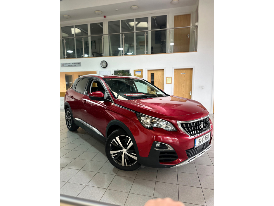 2019 Peugeot 3008 - image 3