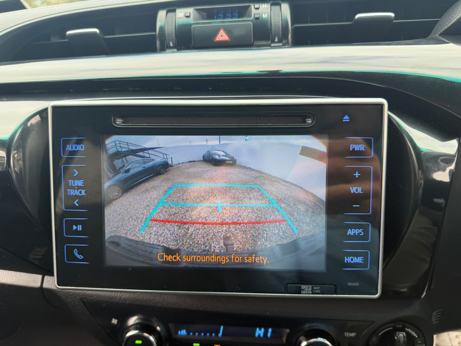 2018 Toyota Hilux - image 20