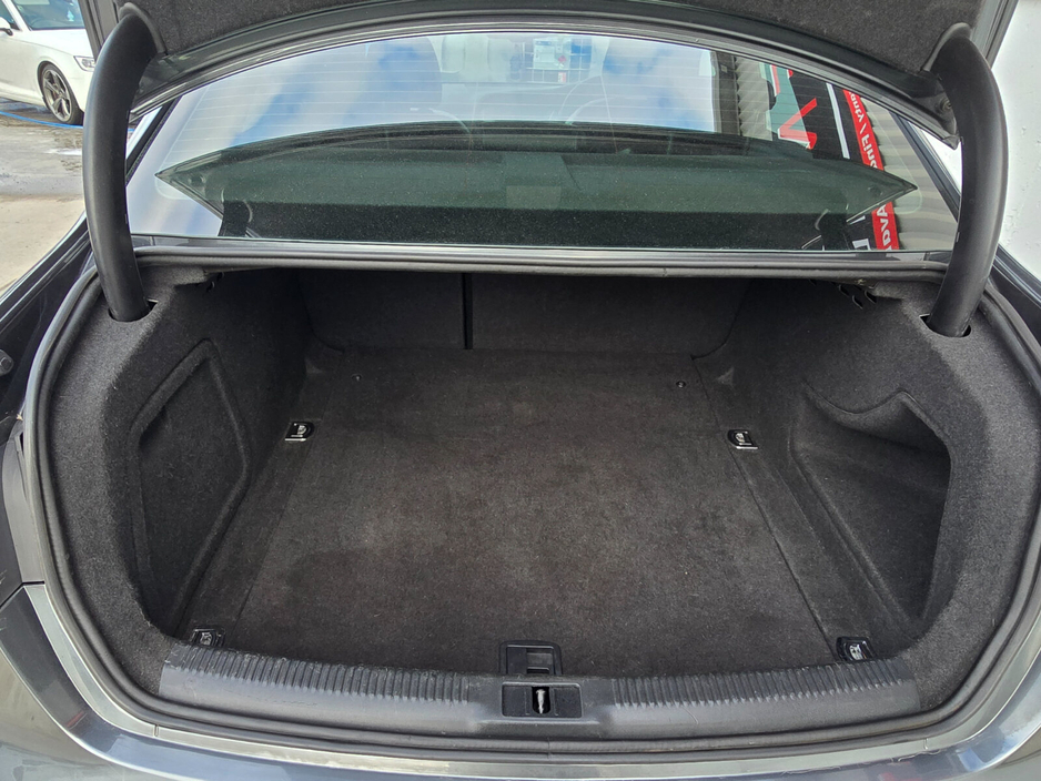 2015 Audi A4 - image 21