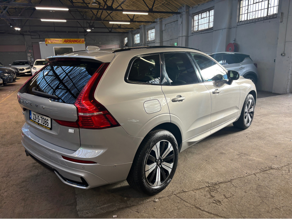 2023 Volvo XC60 T6 PHEV PLUS DARK AWD 5DR AUTO €39,750