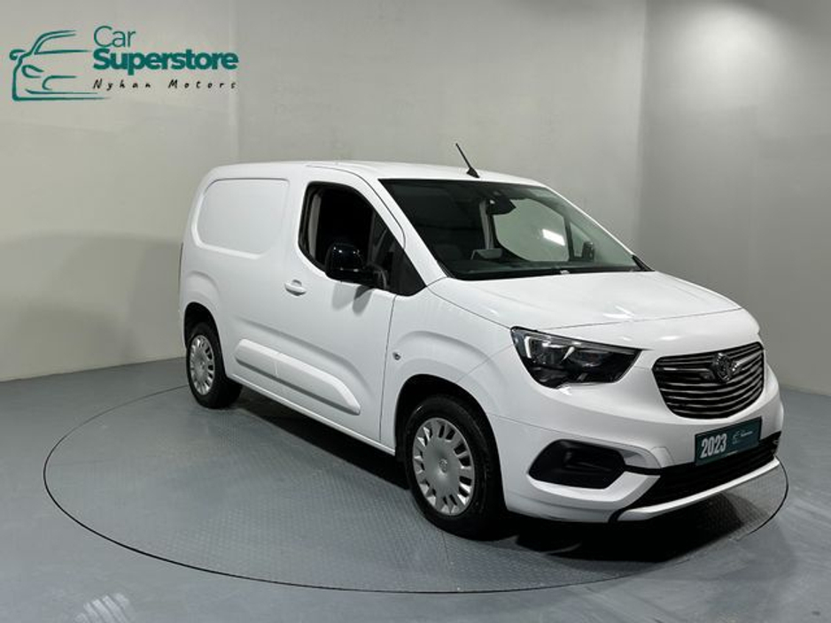 2023 Opel Combo Pro 100 BHP* High Spec* €17,800