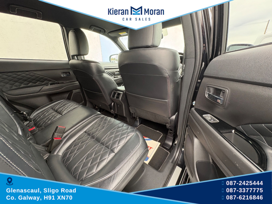 2019 Mitsubishi Outlander - image 14