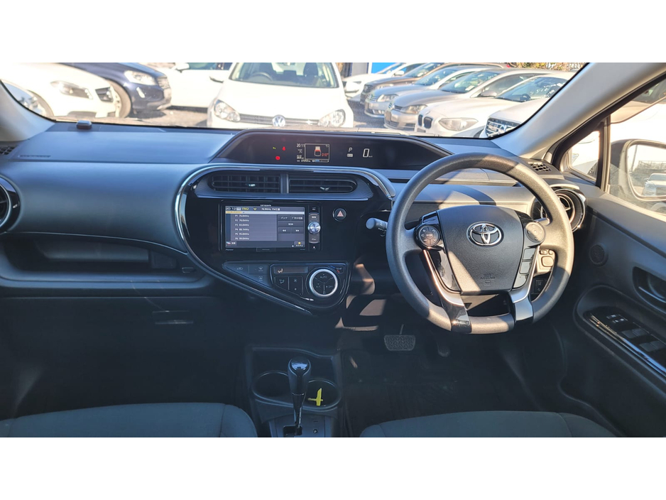 2019 Toyota Aqua - image 16