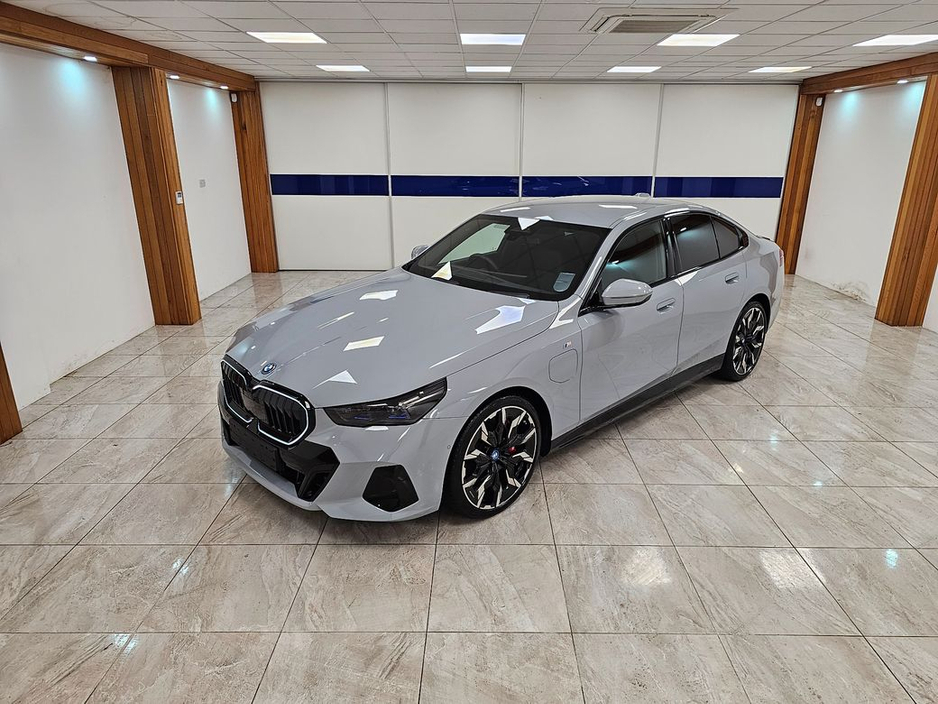 2024 BMW 5 Series 550E ! OVER 114K NEW €73,950