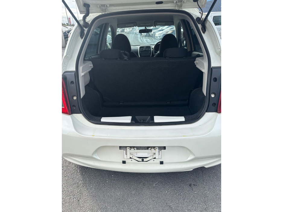 2017 Nissan March  €9,950