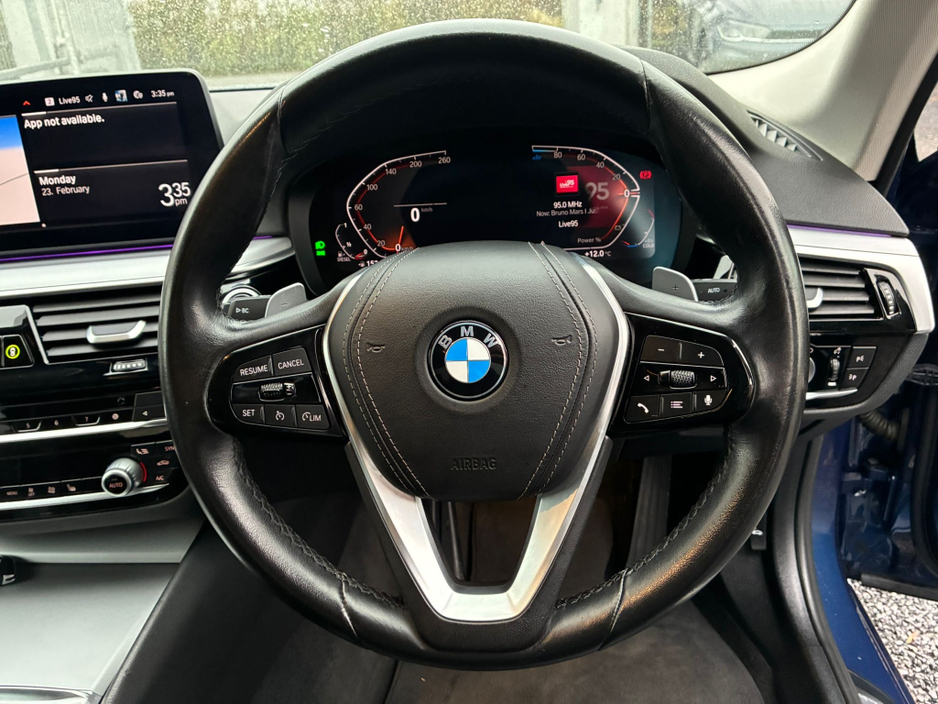 2021 BMW 5 Series - image 8