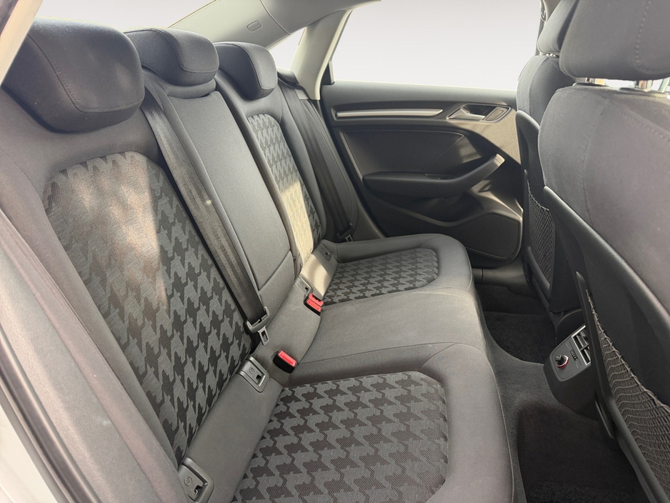 2015 Audi A3 Saloon - image 13