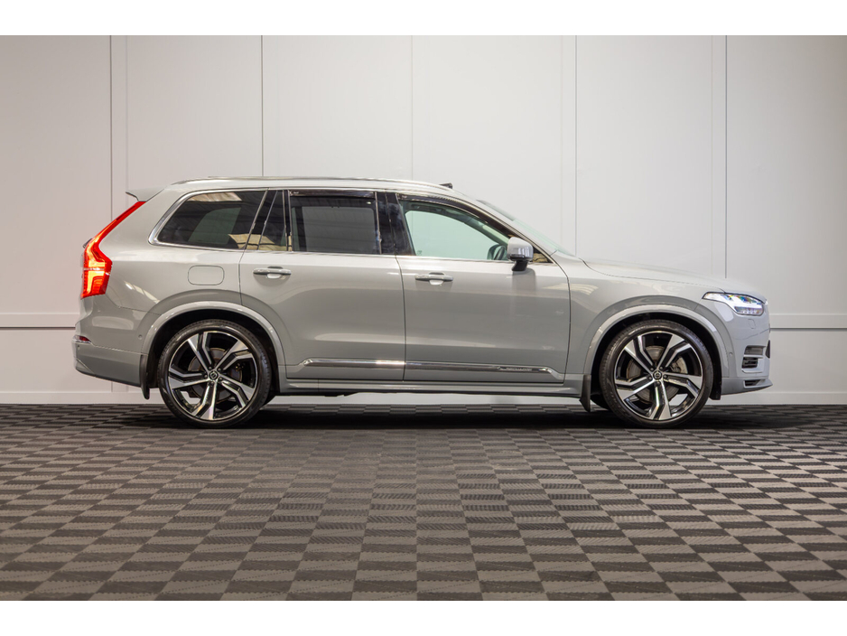 2024 Volvo XC90 - image 6