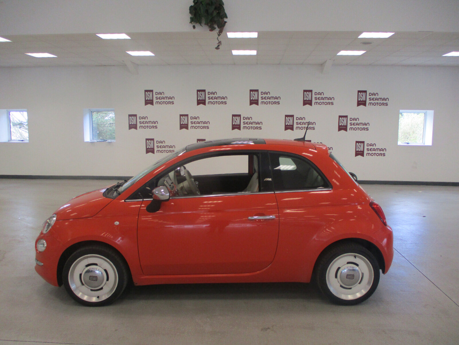 2017 Fiat 500 - image 9