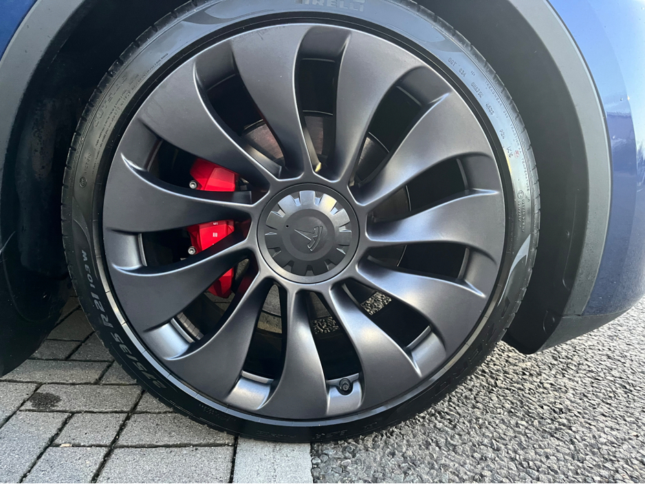 2024 Tesla Model Y - image 16