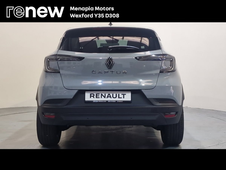 2026 Renault Captur Evolution TCe 115 €32,990