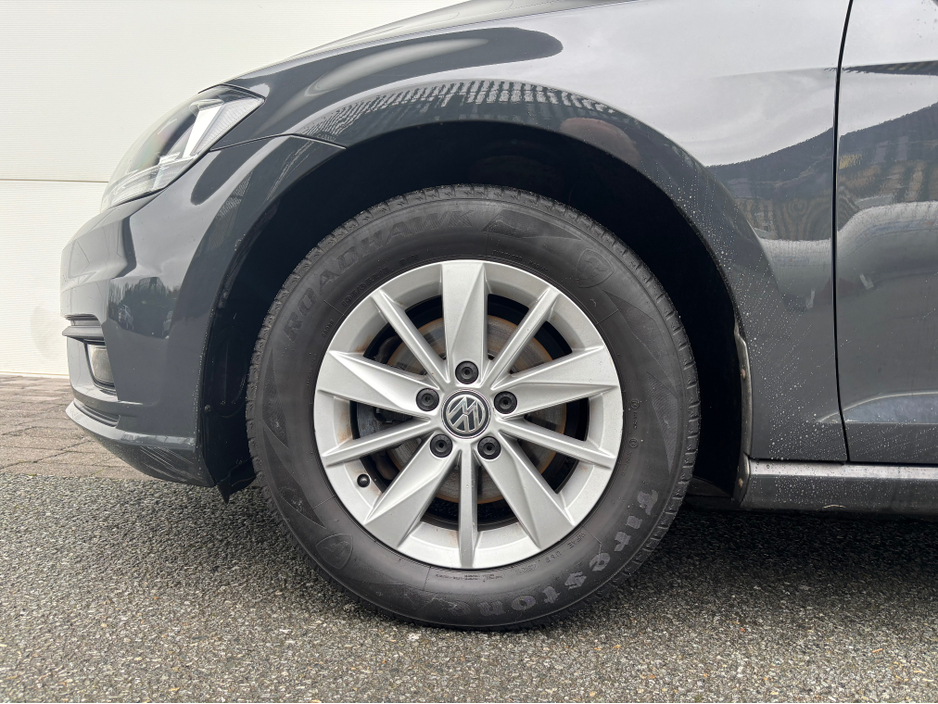 2019 Volkswagen Golf - image 14