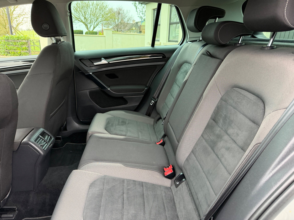 2019 Volkswagen Golf - image 19