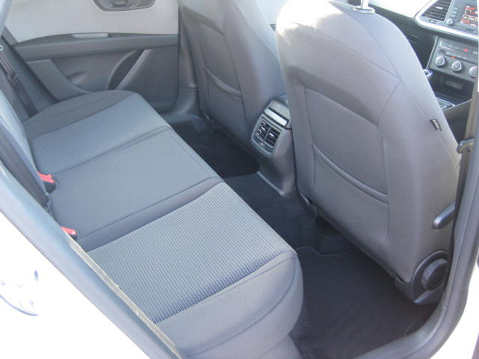 2020 SEAT Leon - image 6