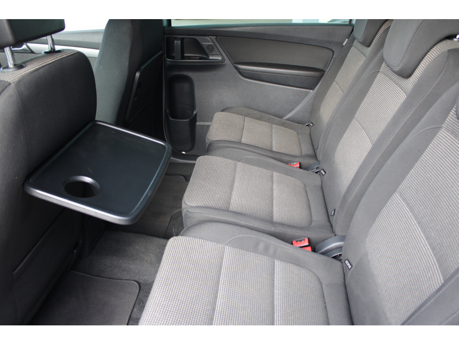 2014 Volkswagen Sharan - image 25