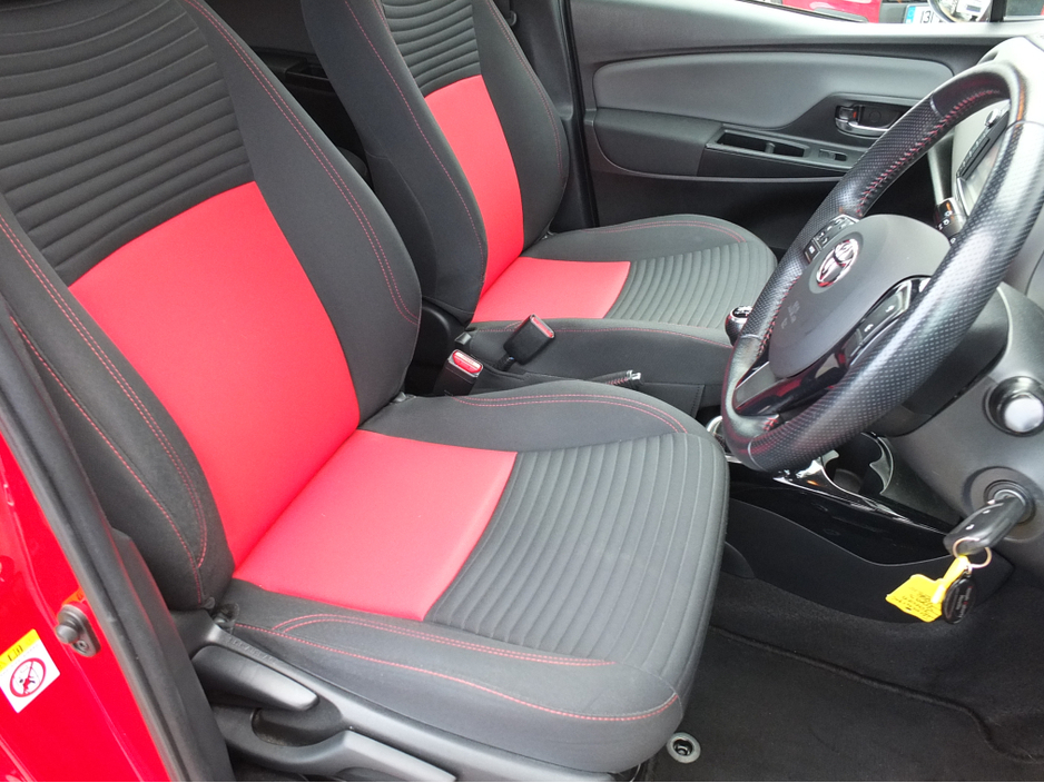 2016 Toyota Yaris 1.33 VVT-I SPORT 5DR €9,450