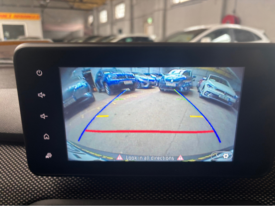 2023 Dacia Sandero - image 21