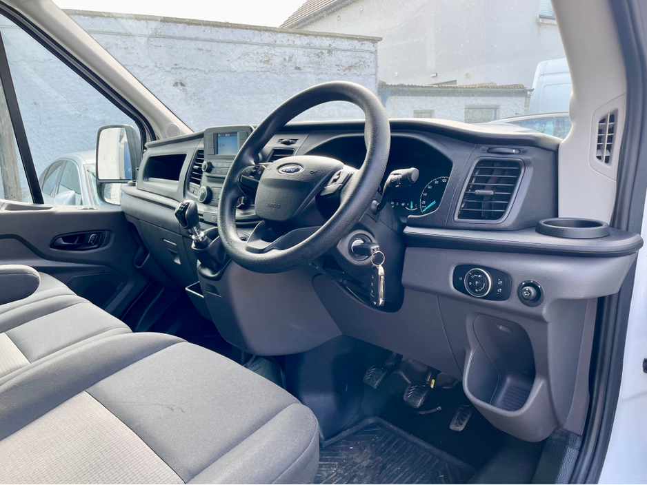 2023 Ford Transit - image 13