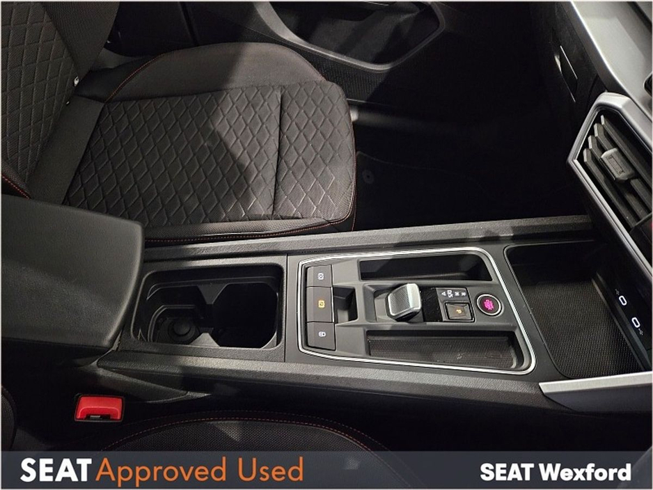 2022 SEAT Leon e-Hybrid 204hp DSG FR €361 Per Month €24,975