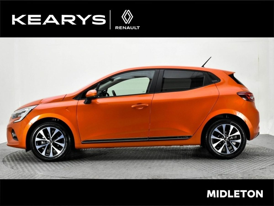 2021 Renault Clio - image 3
