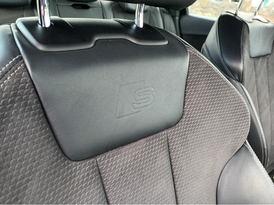 2019 Audi A4 - image 15