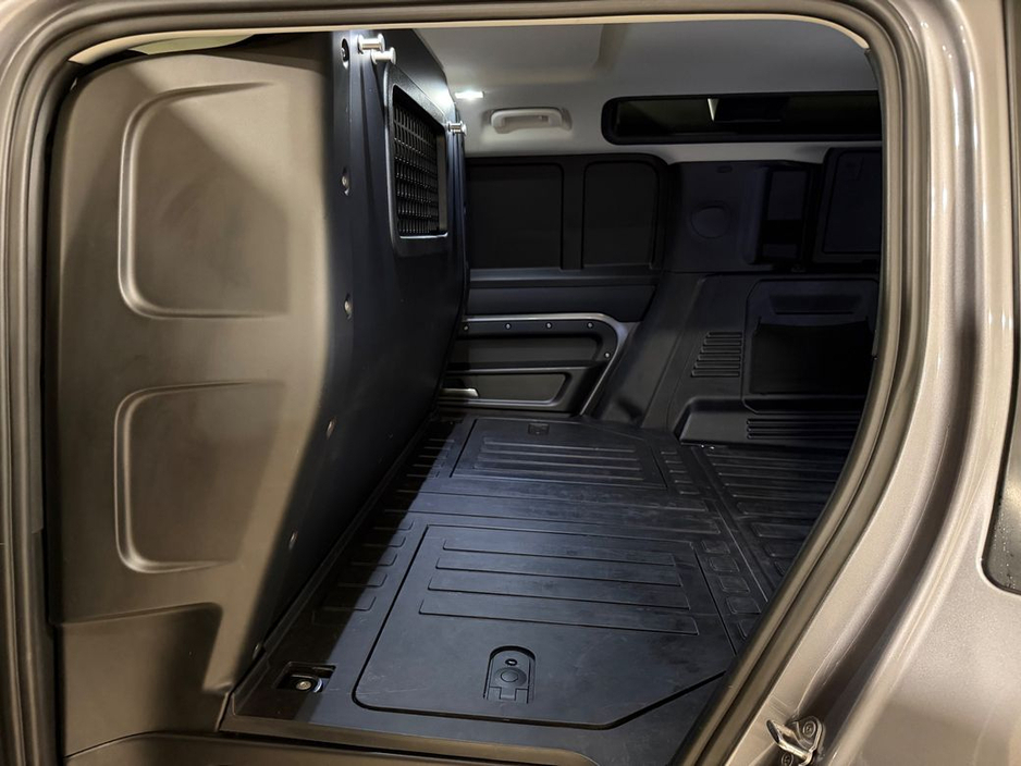 2023 Land Rover Defender 3.0 D300 COMMERCIAL 2 SEATER N1=LOW MILES//HUGE SPEC//1 OWNER=FULL LAND ROVER SERVICE HISTORY=TAILORED FINANCE PACKAGES AVAILABLE=TRADE IN'S WELCOME €64,995