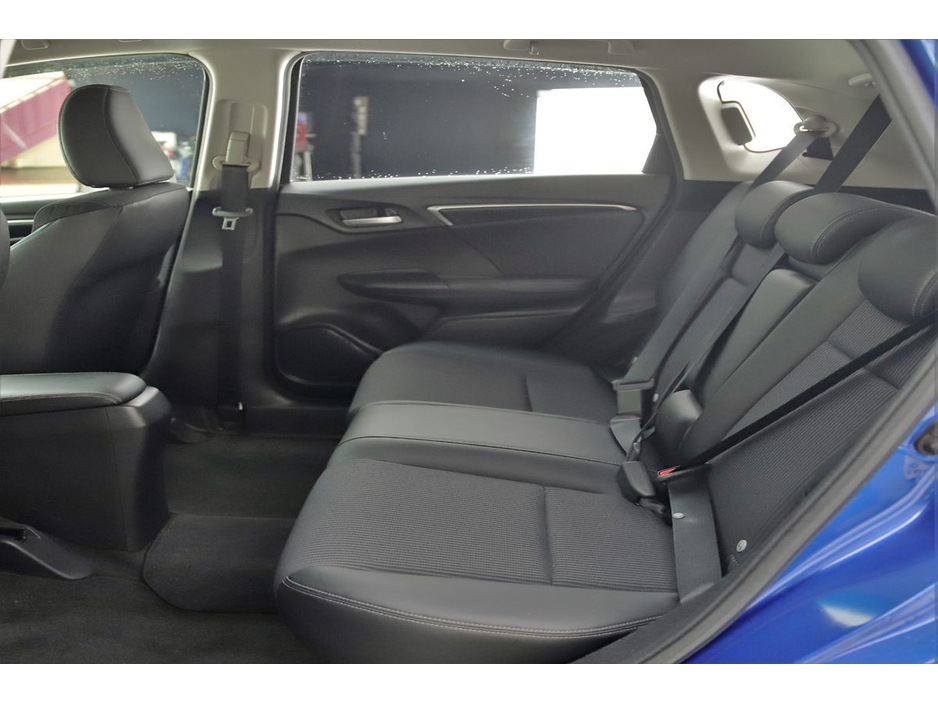 2016 Honda Fit - image 29