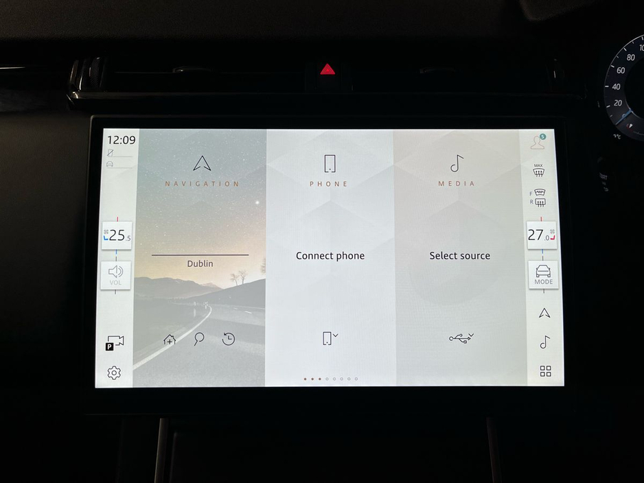 2024 Land Rover Range Rover Velar Dynamic HSE P400e PHEV - HUGE SPEC - Reversing Cameras - Panoramic Sunroof - Sat Nav - Climate Control - Electric Heated/Ventilated Memory Seats - Keyless Start - Apple CarPlay/Android Auto