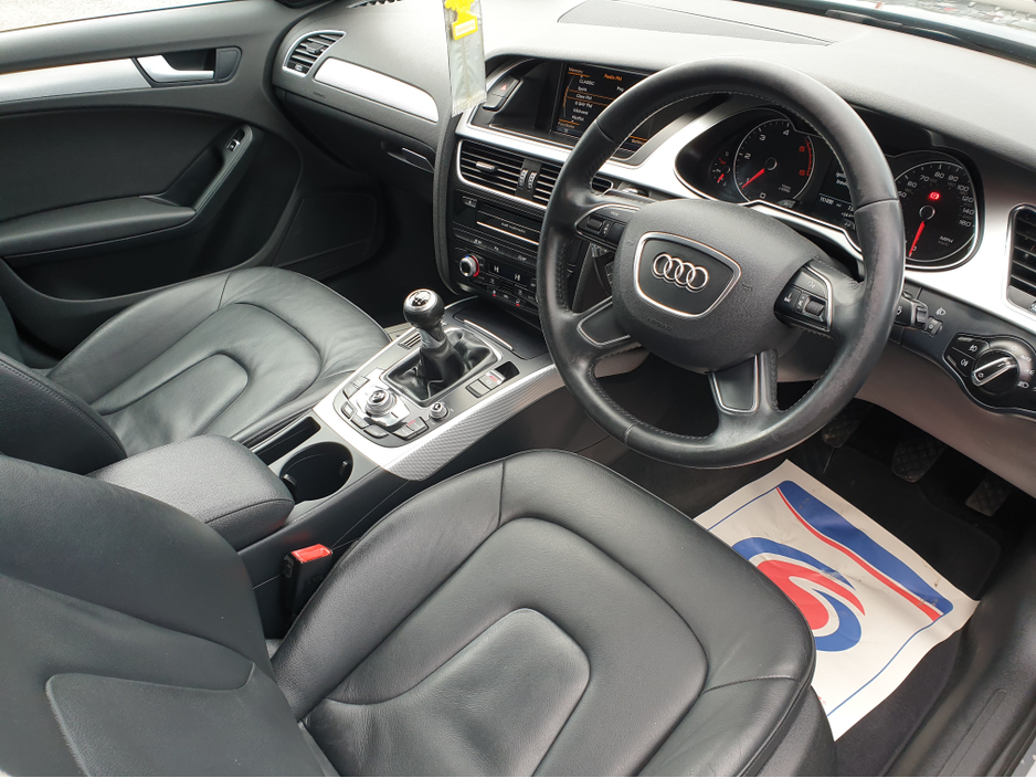 2015 Audi A4 - image 8