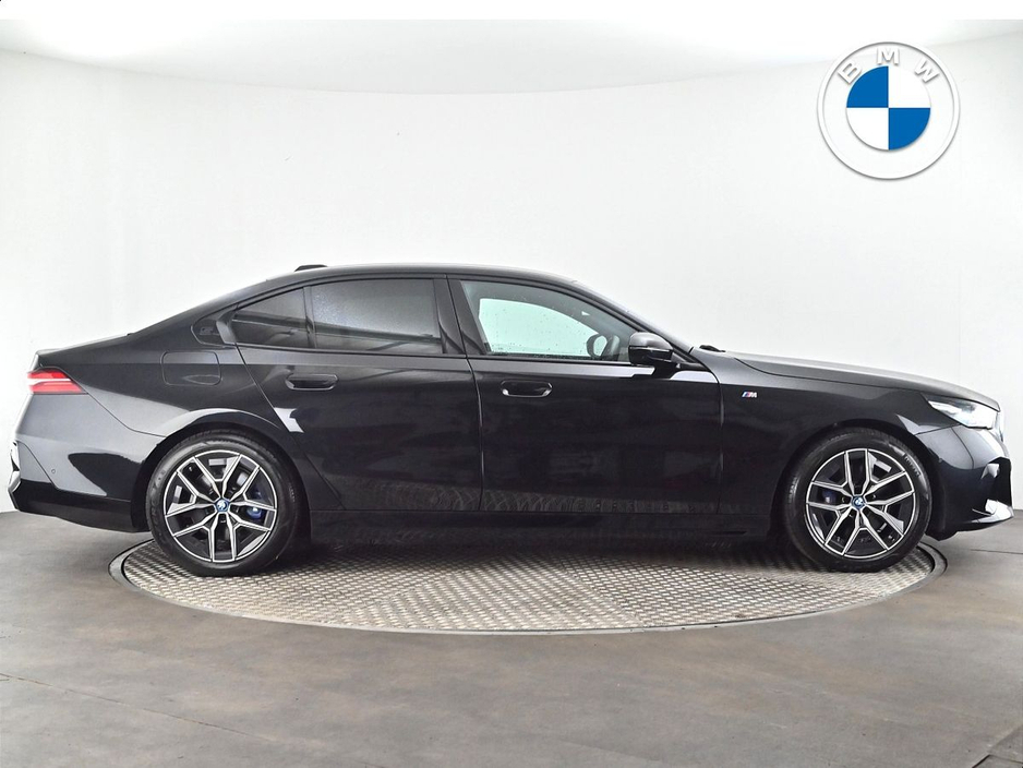 2024 BMW i5 - image 20