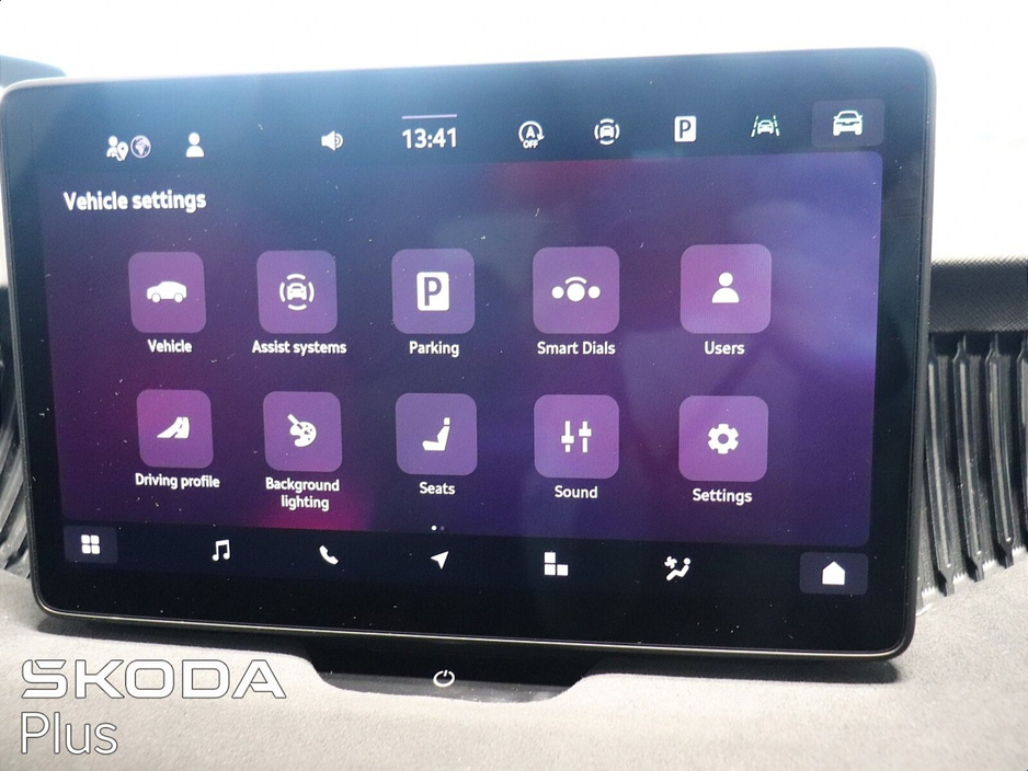 2025 Skoda Superb - image 17