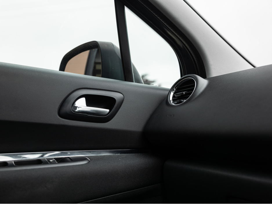 2016 Peugeot 3008 - image 16