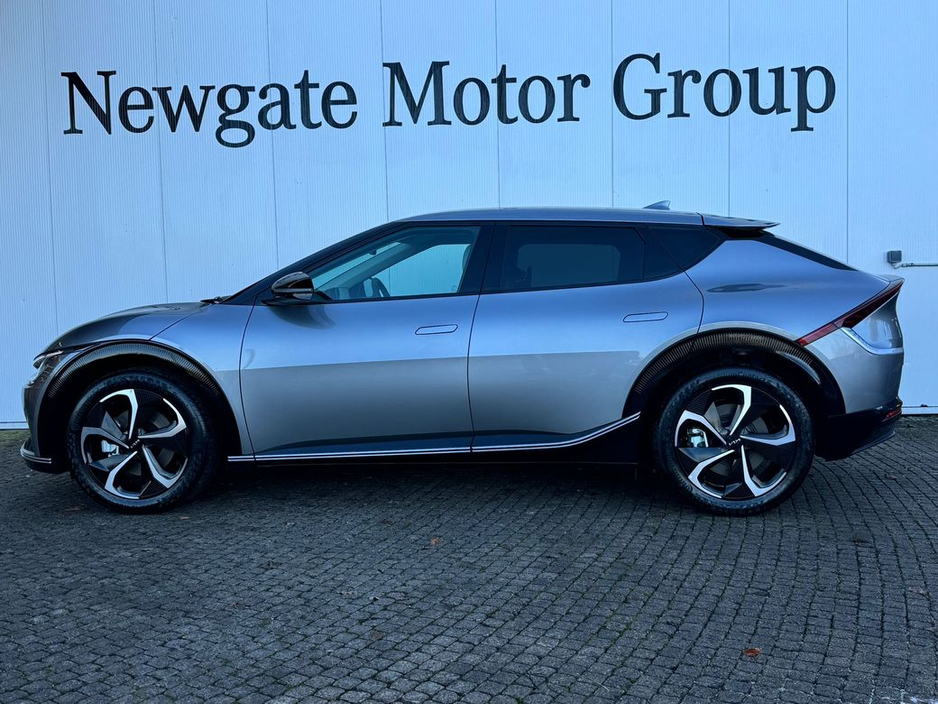 2025 Kia EV6 - image 2