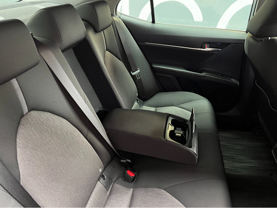 2021 Toyota Camry €27950 2021 TOYOTA CAMRY G 2.5 AUTOMATIC / CRUISE CONTROL / REVERSE CAMERA / HEATED SEATS AND MORE €27,950