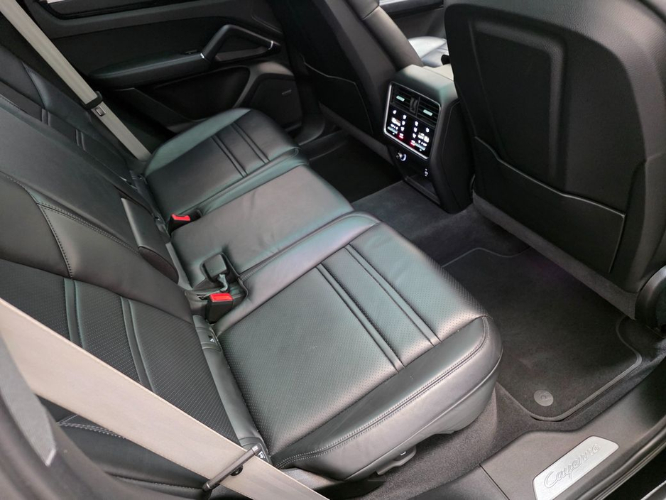2023 Porsche Cayenne *E-HYBRID 3.0 V6 470BHP*PLATINUM EDITION* €74,950
