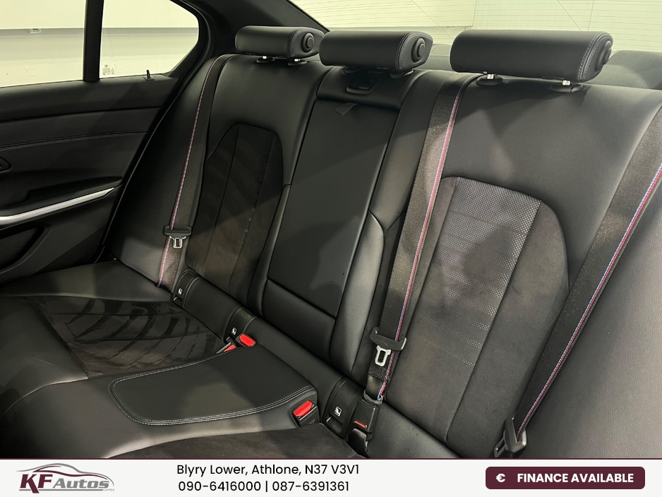 2023 BMW 3 Series - image 15