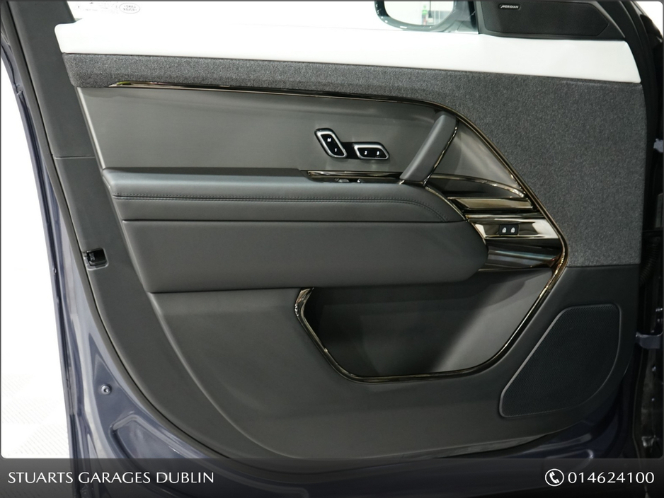 2024 Land Rover Range Rover Sport - image 15