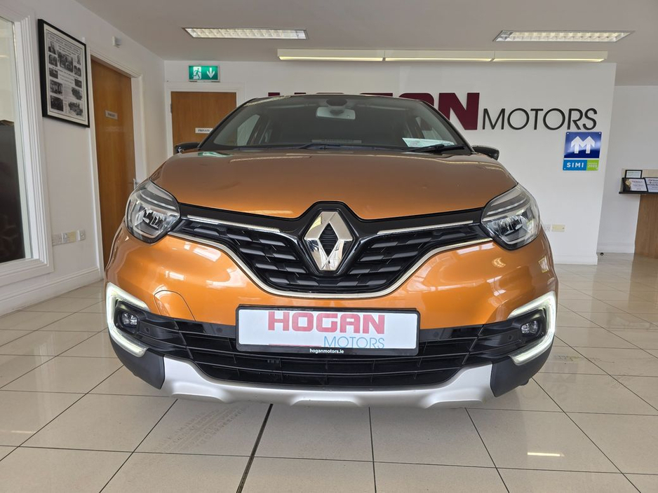 2018 Renault Captur - image 2