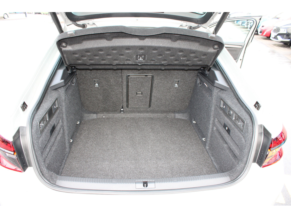 2024 Skoda Superb SUPERB SPT 2.0TDI 150HP DSG €44,950