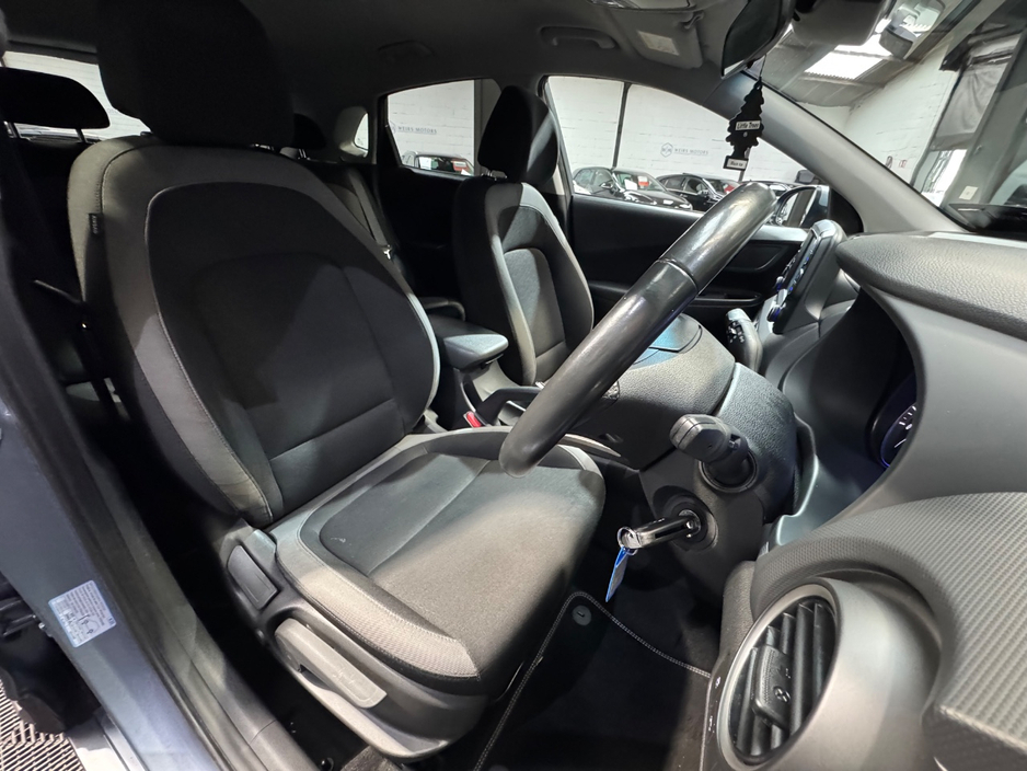 2018 Hyundai Kona - image 13