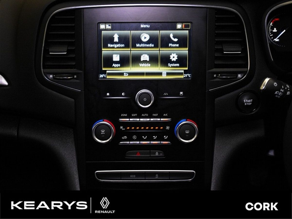 2020 Renault Megane - image 21