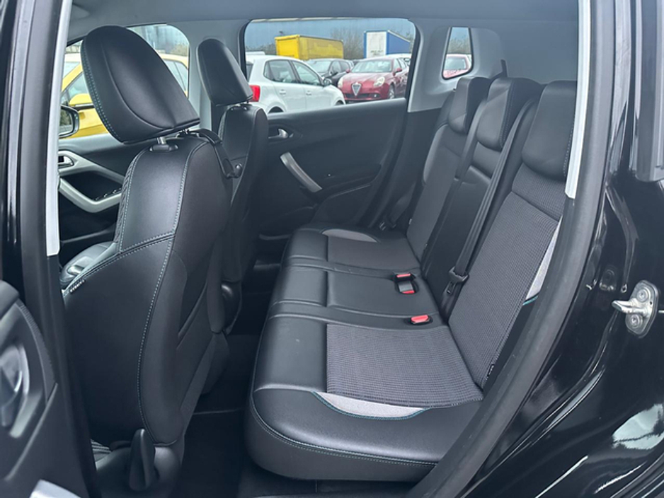 2016 Peugeot 2008 1.2 Petrol Compact SUV Automatic 2016 (1880) €9,995