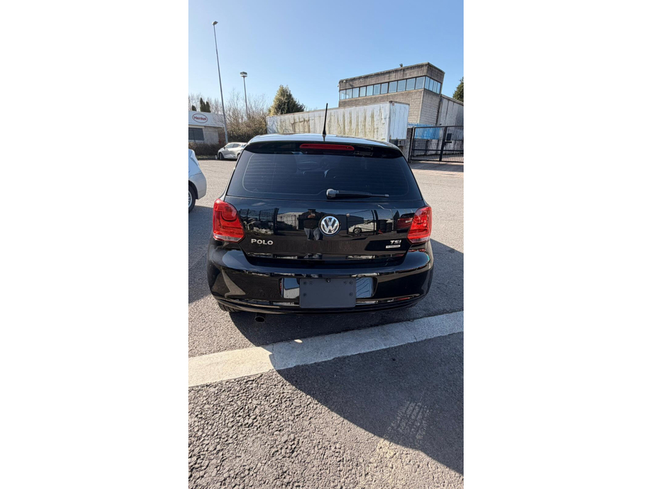 2013 Volkswagen Polo - image 14