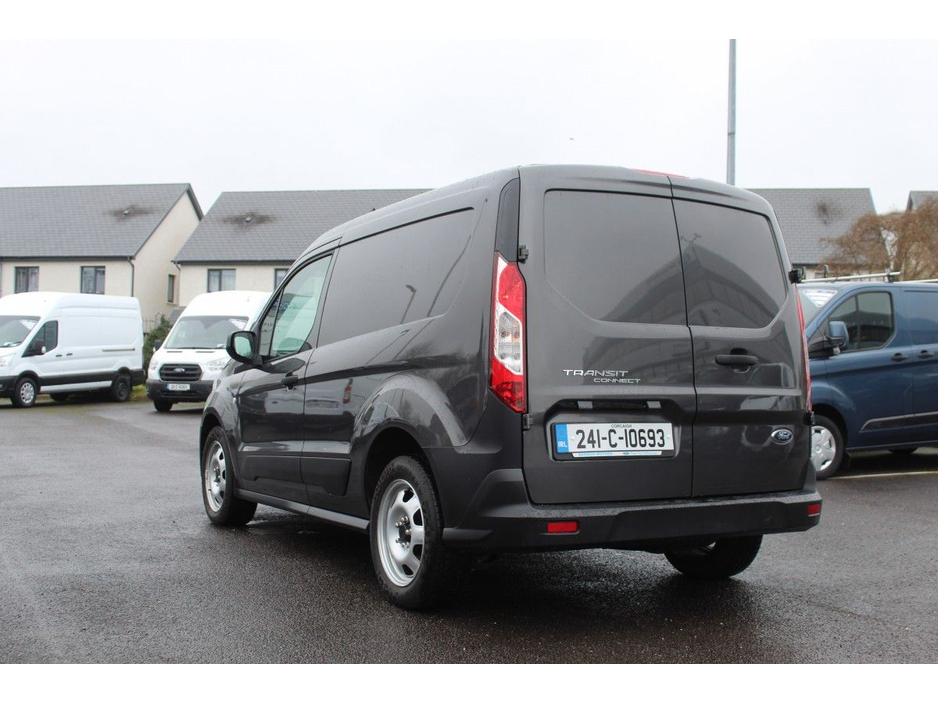 2024 Ford Transit Connect - image 6