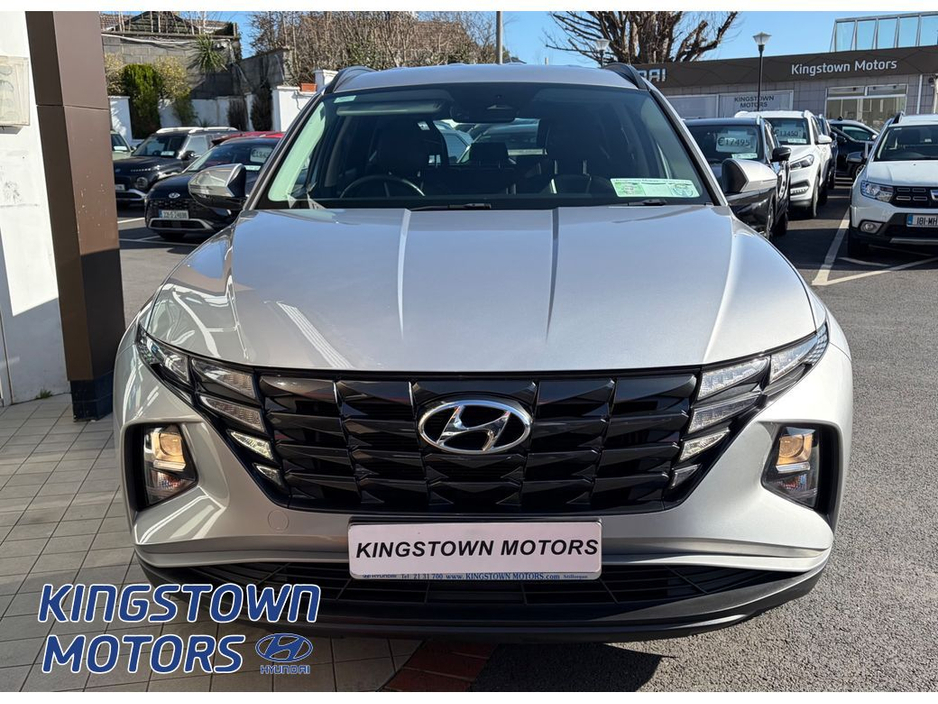 2022 Hyundai Tucson - image 2