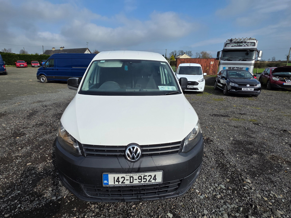 2014 Volkswagen Caddy - image 3