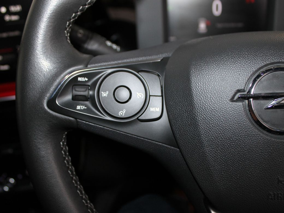 2022 Opel Mokka - image 22